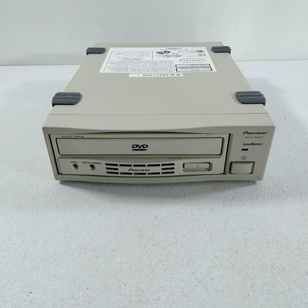 17892909741043tlONKNEH64.jpg